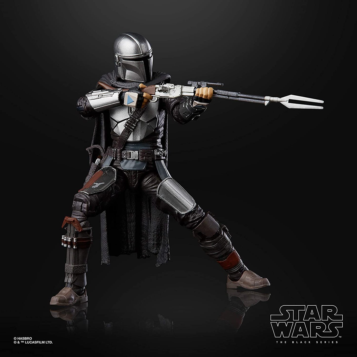 Star Wars The Black Series The Mandalorian (Beskar Armor) 6 inch Collectible Action Figure